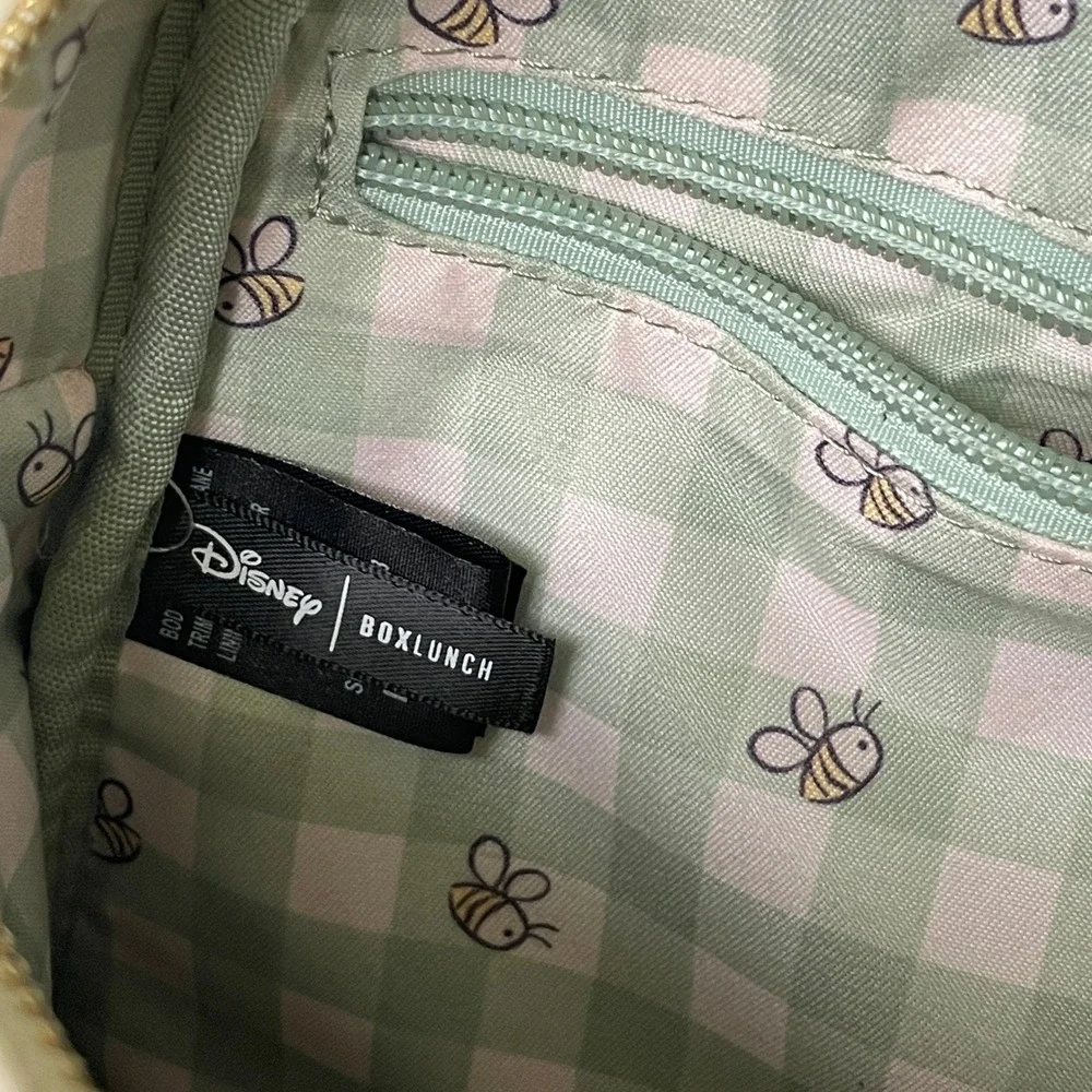 Disney BoxLunch Winnie the‎ Pooh Picnic Sling Bag Green Corduroy Cream Backpack
